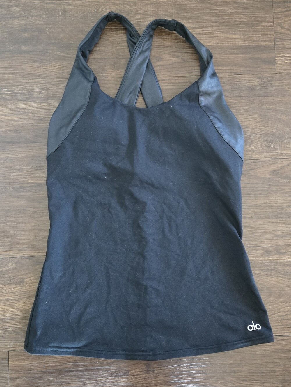 Alo Yoga Tank Top With Shiny Trim And Cross Straps Size S